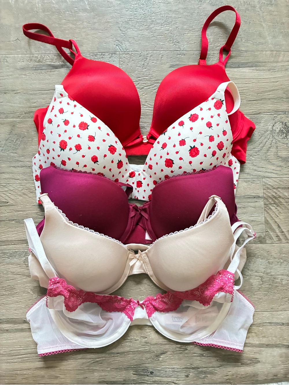 Victoria Secret Bundle 5 Bras Bombshell Plunge Perfect Coverage Demi Wireless